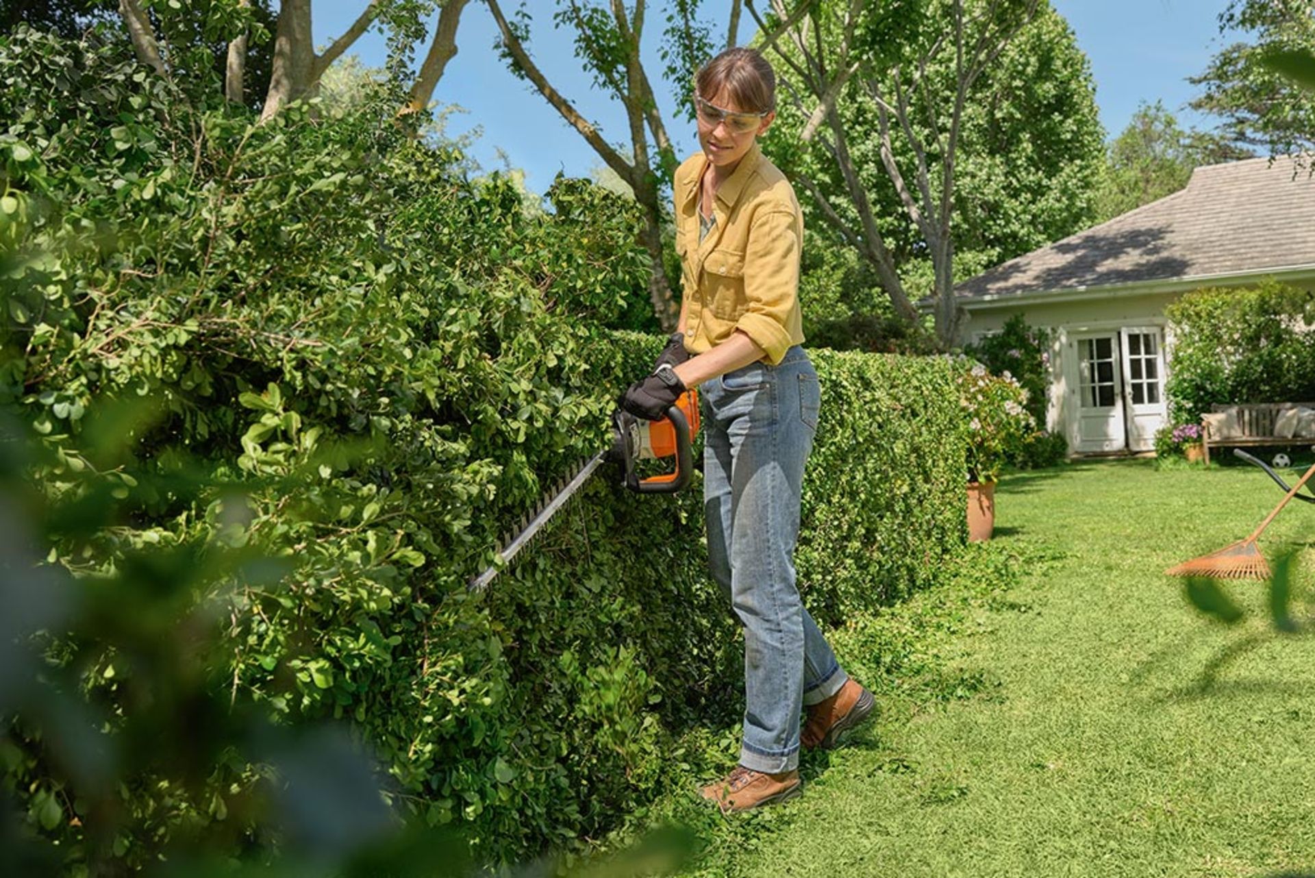 STIHL Heckentrimmer im Einsatz